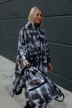Load image into Gallery viewer, Poncho - Stains Grey