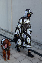 Load image into Gallery viewer, Poncho - Leaf White