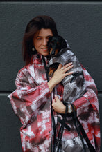 Load image into Gallery viewer, Poncho - Stains Salmon