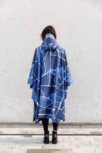 Load image into Gallery viewer, Poncho - Turtle Blue
