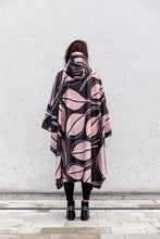 Load image into Gallery viewer, Poncho - Leaf Peach