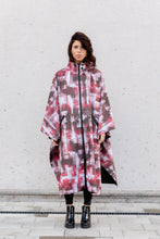 Load image into Gallery viewer, Poncho - Stains Salmon