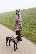 Load image into Gallery viewer, Parka - Stains Salmon