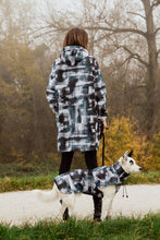 Load image into Gallery viewer, Parka - Stains Turquoise