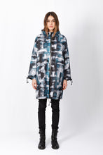 Load image into Gallery viewer, Parka - Stains Turquoise