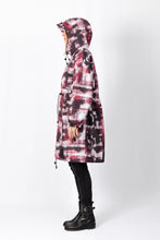 Load image into Gallery viewer, Parka - Stains Salmon