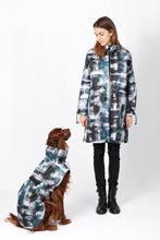 Load image into Gallery viewer, Parka - Stains Turquoise