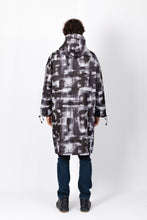 Load image into Gallery viewer, Parka - Stains Grey