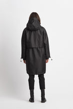 Load image into Gallery viewer, Parka - Black
