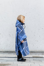 Load image into Gallery viewer, Kids Poncho - Turtle Blue
