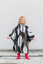 Load image into Gallery viewer, Kids Poncho - Leaf White
