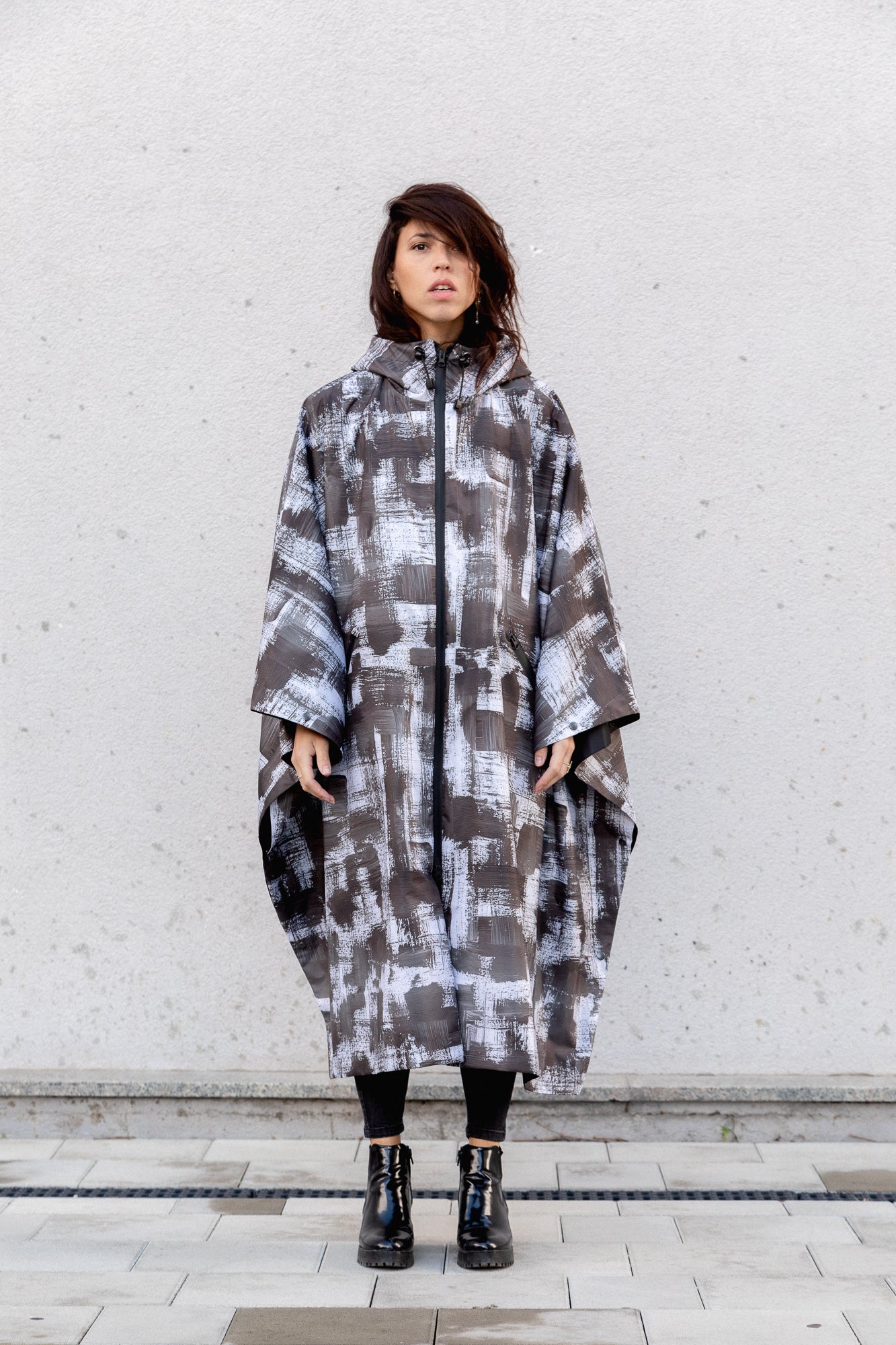 Poncho - Stains Grey