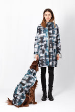 Load image into Gallery viewer, Dog Raincoat - Stains Turquoise

